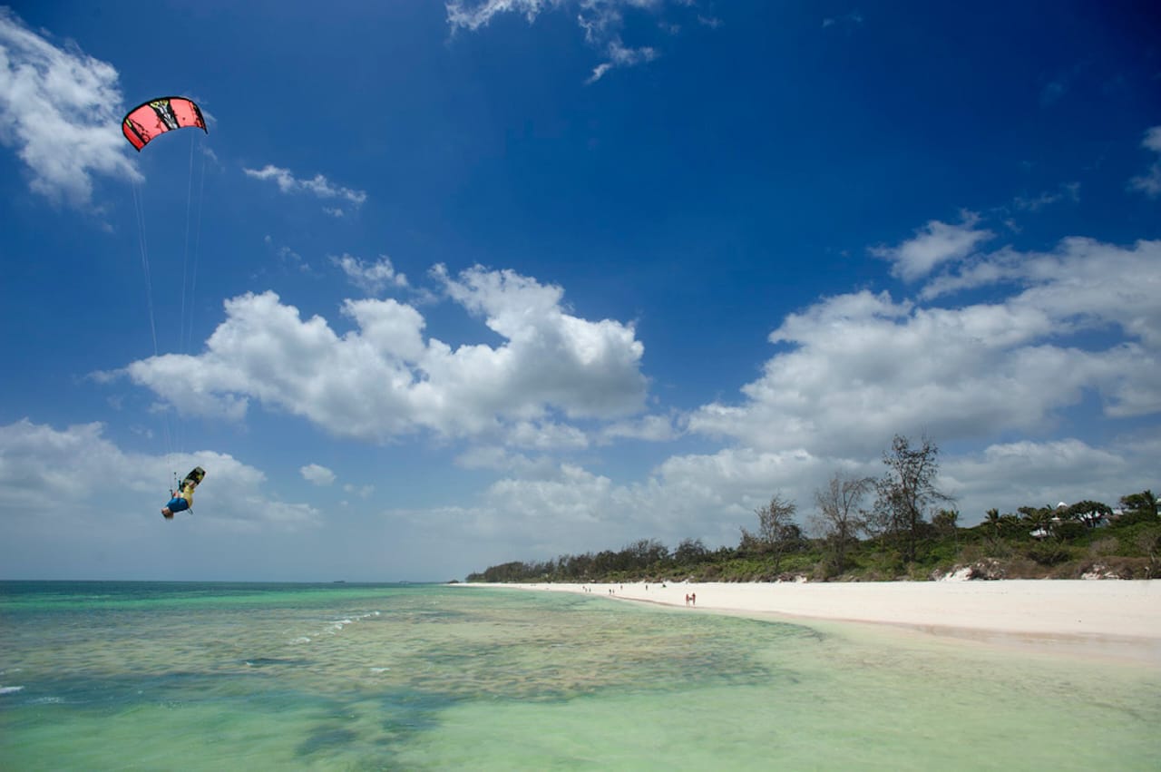 Kite surfing and Windsurfing